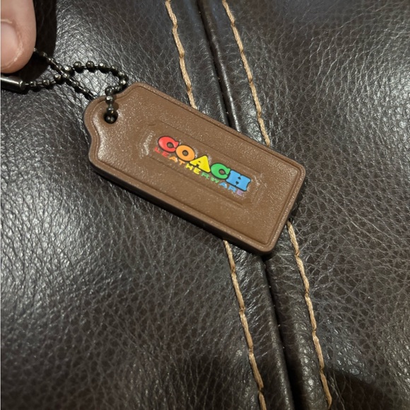 Ltd edition Coach Multicolored RARE Dark Brown Leather Purse Hangtag! - Picture 3 of 3